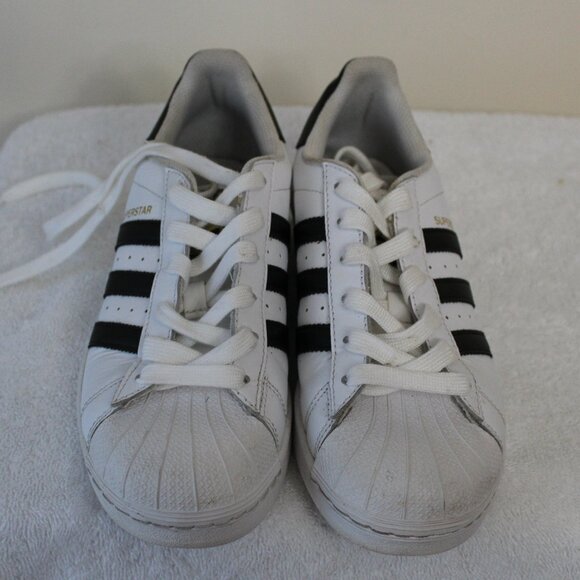 ADIDAS SUPERSTAR UNISEX SNEAKERS SIZE 4-1/2 WHITE WITH BLACK ACCENTS - Picture 6 of 8